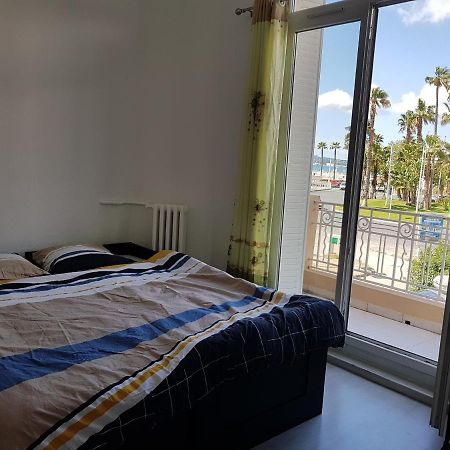 Studio With Sea View For 2 People Toulon Bagian luar foto